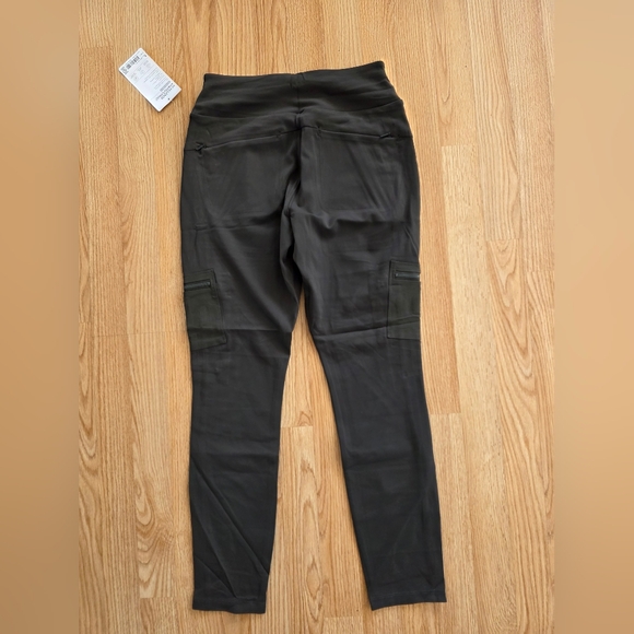Athleta Women's Dark Green Headlands Hybrid Cargo Leggings Size 8 - Picture 5 of 7